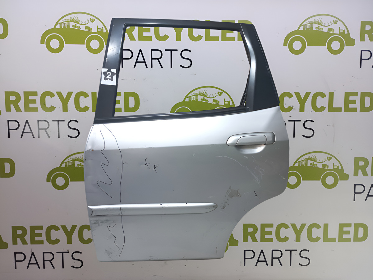 Puerta Trasera Izquierda Honda Fit Lv (05690741) Lp*
