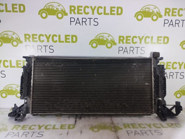 Radiador De Agua Chevrolet Cruze 1.4 (05298452)