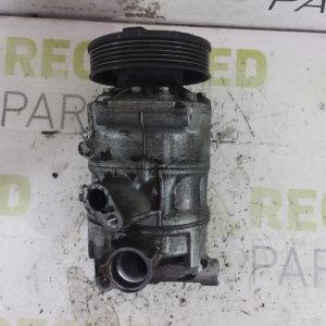 Compresor De A/a Vw Vento 2.5 (05844218)
