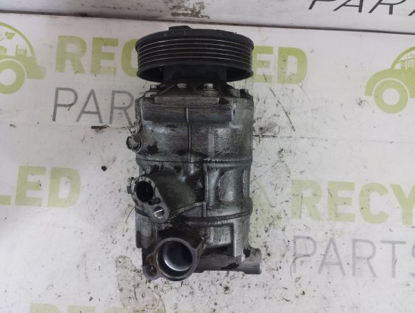Compresor De A/a Vw Vento 2.5 (05844218)