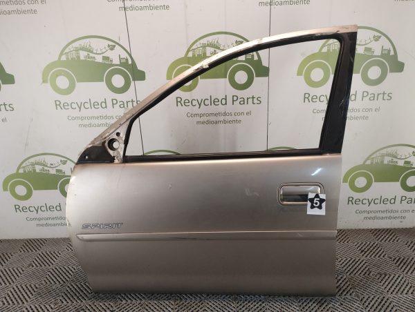 Puerta Delantera Izquierda Chevrolet Corsa (05840547)
