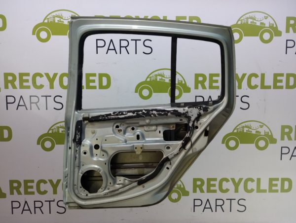 Puerta Trasera Derecha Renault Clio 2 (03304395) Lp