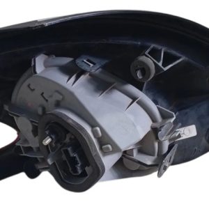 Faro Trasero Derecho Peugeot 208 2018 Orig (aa00001290)