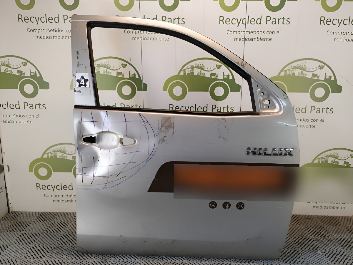 Puerta Delantera Derecha Toyota Hilux Ln (04736848)