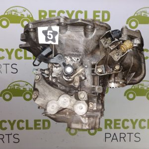 Caja De Velocidades Chevrolet Sonic 1.6 16v (06112226)