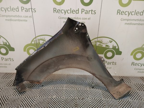 Guardabarro Derecho Ford Fiesta Mk6 (04367886)