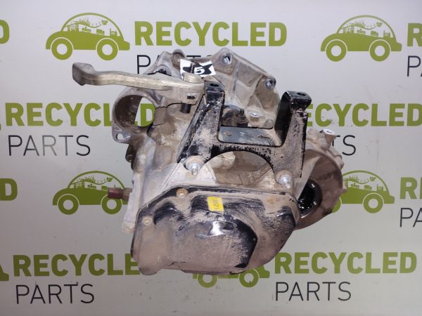 Caja De Velocidades Vw Gol Trend 1.6 8v (04369142)