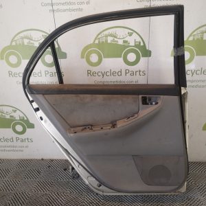Puerta Trasera Izquierda Toyota Corolla G9 (05839195)