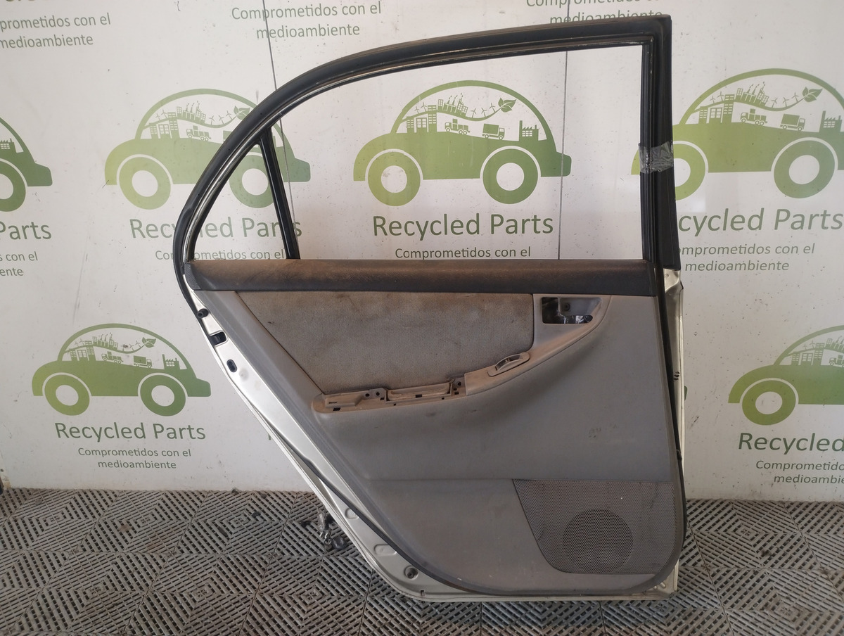 Puerta Trasera Izquierda Toyota Corolla G9 (05839195)
