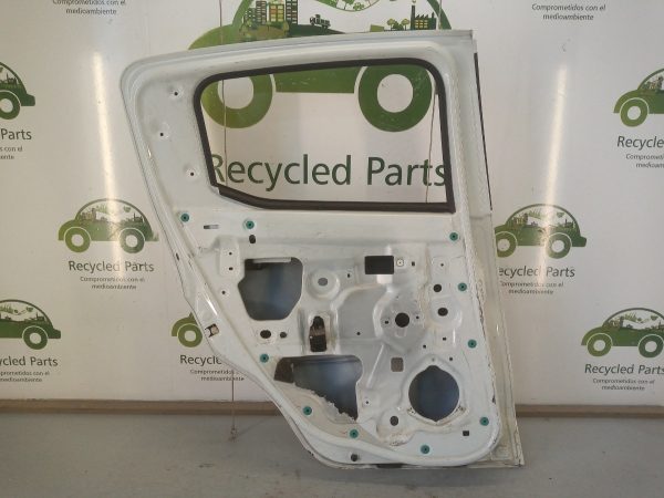 Puerta Trasera Izquierda Fiat Mobi (03975539)