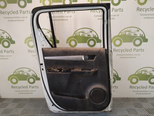 Puerta Trasera Izquierda Toyota Hilux Ln (04961915)