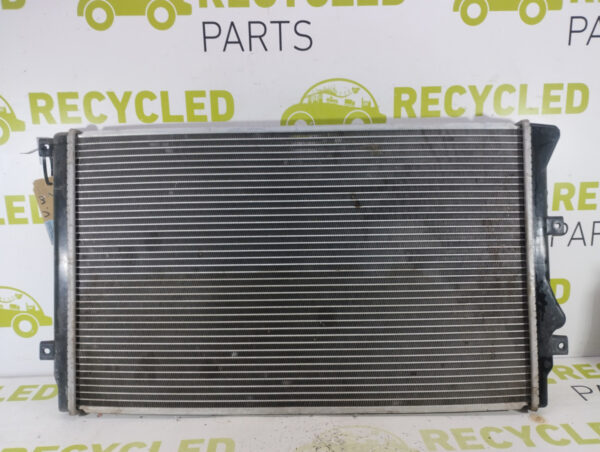 Radiador De Agua Vw Golf 2.0 (06153515)