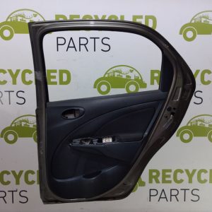 Puerta Trasera Derecha Toyota Etios 4p (04638561) Lp
