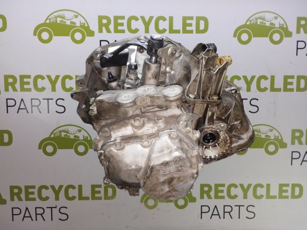 Caja De Velocidades Chevrolet Sonic 1.6 16v (06112226)