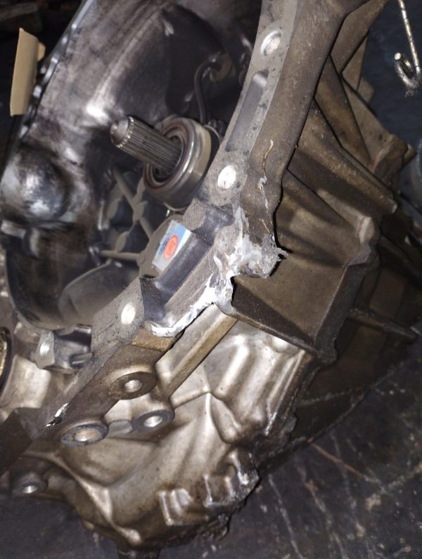 Caja De Velocidades Toyota Etios 1.5 16v (04398241) Detalle
