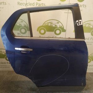 Puerta Trasera Derecha Chevrolet Tracker (07009933)