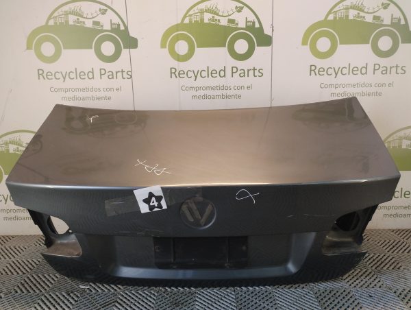 Tapa De Baul Vw Vento Lv (04507723)