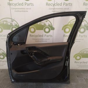 Puerta Delantera Derecha Peugeot 208 (06961438)