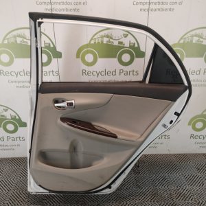 Puerta Trasera Derecha Toyota Corolla G10 (06131628)