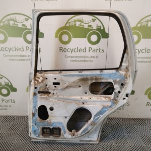 Puerta Trasera Derecha Chevrolet Corsa (05018564)
