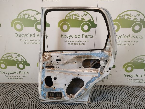 Puerta Trasera Derecha Chevrolet Corsa (05018564)