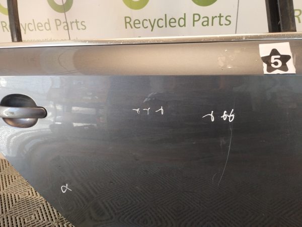 Puerta Trasera Derecha Vw Vento Li (05039622)
