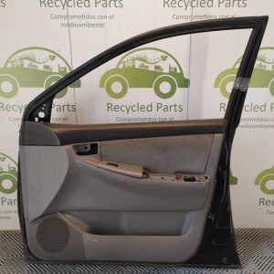 Puerta Delantera Derecha Toyota Corolla G9 (04666097)