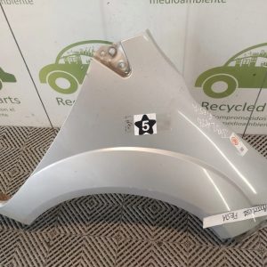Guardabarro Derecho Ford Fiesta Max (aa00000281)