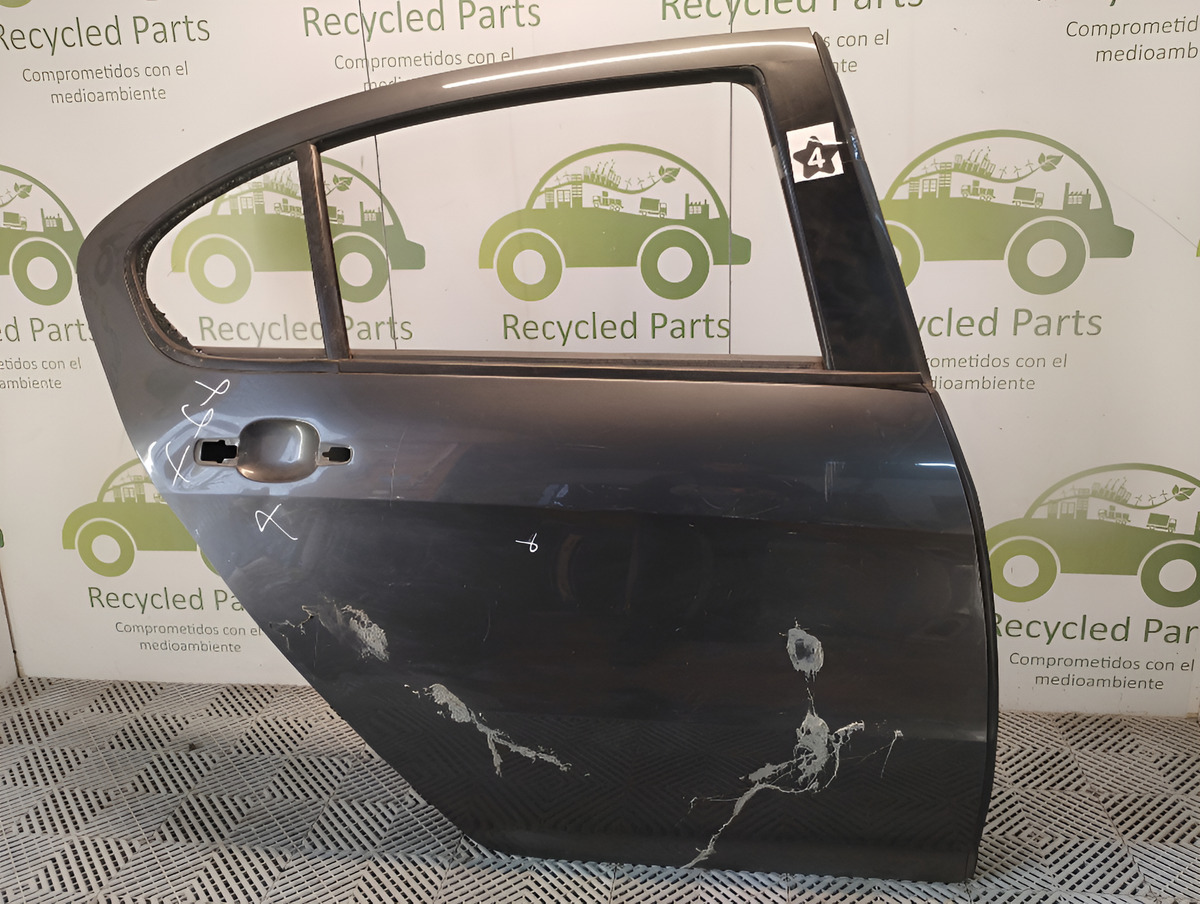 Puerta Trasera Derecha Peugeot 408 (05261173)
