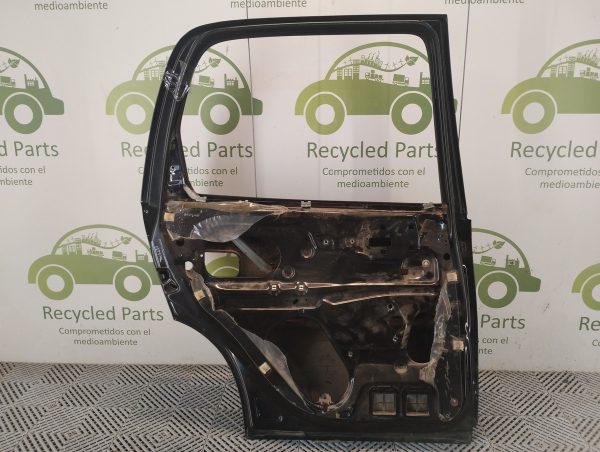 Puerta Tasera Izquierda Chevrolet Corsa (04421136)
