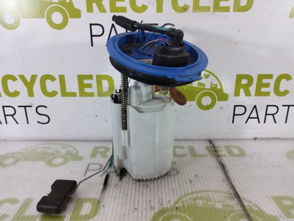 Bomba De Nafta Vw Golf 1.4 (05476518)