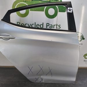 Puerta Trasera Derecha Hyundai Elantra (03463456)