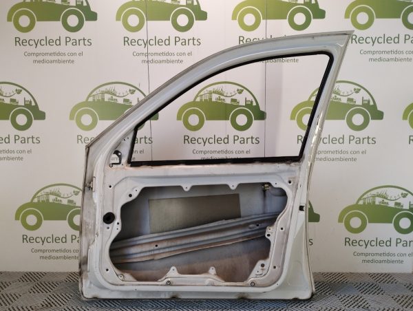 Puerta Delantera Derecha Vw Bora (04763310)