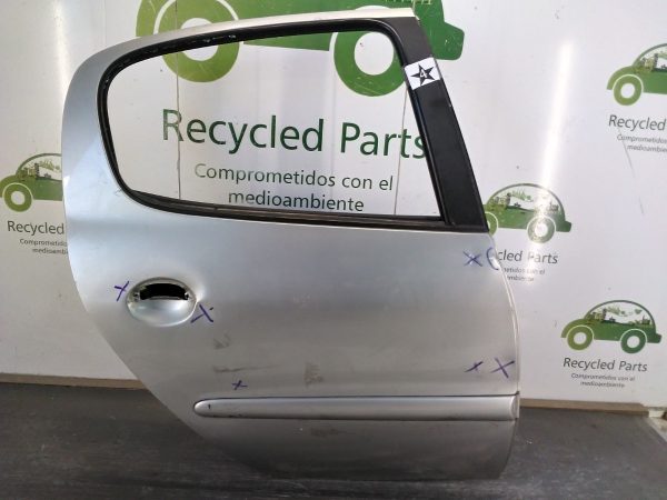 Puerta Trasera Derecha Peugeot 207 (04335392)