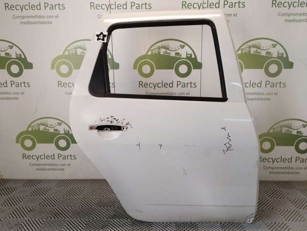 Puerta Trasera Derecha Renault Duster (05131823)