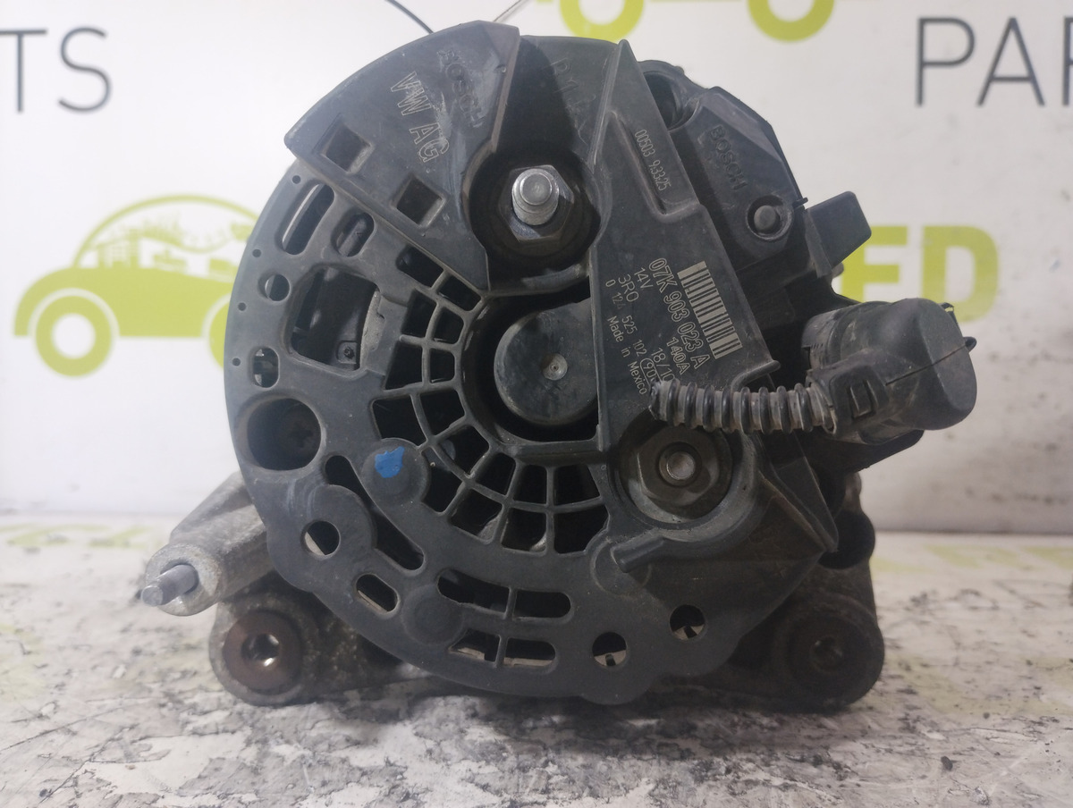Alternador Vw Vento 2.5 (06120242)