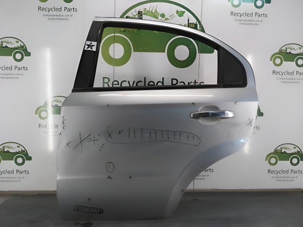 Puerta Trasera Izquierda Chevrolet Aveo (04513764)