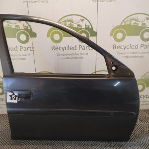 Puerta Delantera Derecha Chevrolet Corsa (06179323)