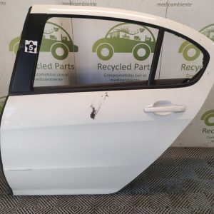 Puerta Trasera Izquierda Peugeot 408 (06536643)