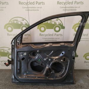 Puerta Delantera Derecha Vw Vento Lv (06120240)