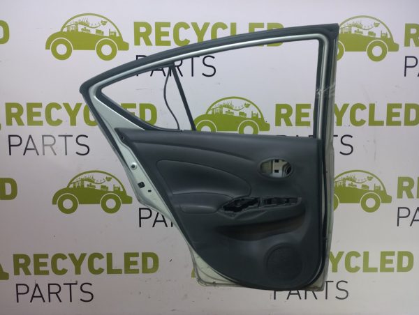 Puerta Trasera Izquierda Nissan Versa (05276983) Lp*