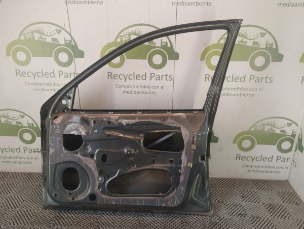 Puerta Delantera Derecha Chevrolet Corsa (06220600)