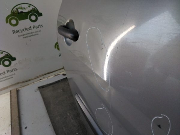 Puerta Trasera Derecha Renault Megane 2 4p (04410487)