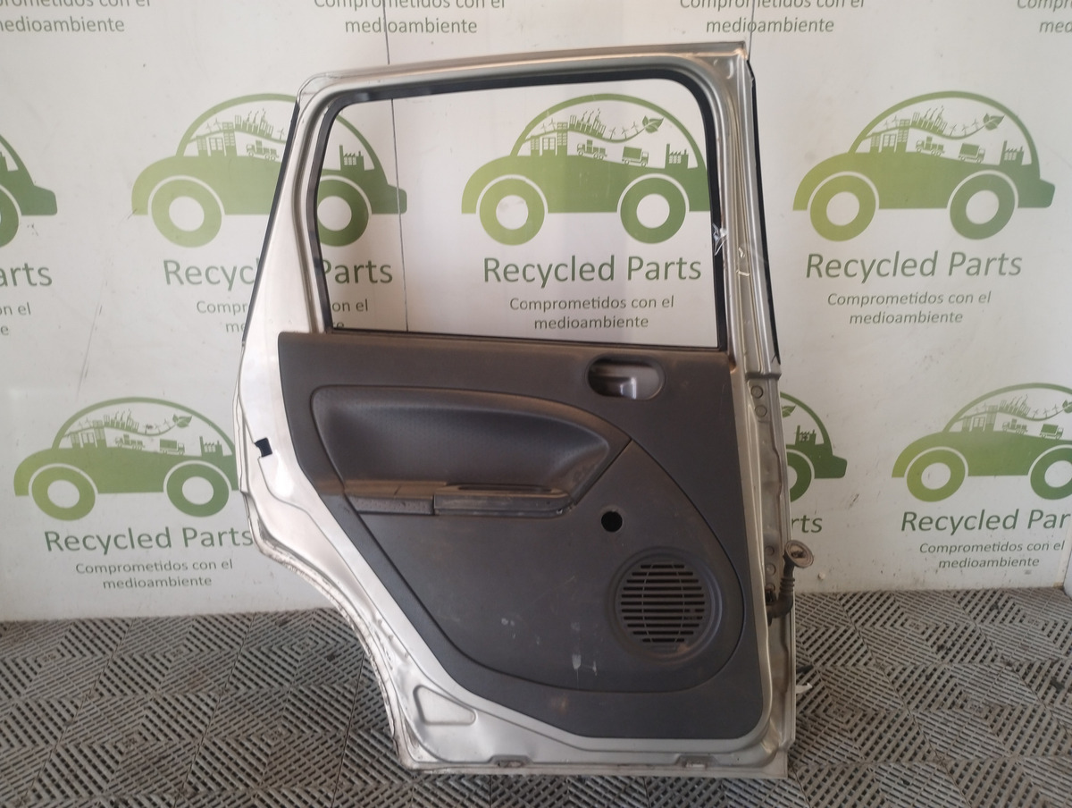 Puerta Trasera Izquierda Ford Fiesta Max (05976030)