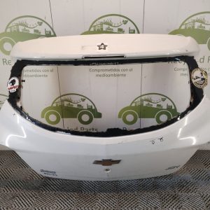Porton Trasero Chevrolet Onix (05677448)