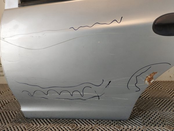 Puerta Trasera Izquierda Suzuki Fun (05949251)