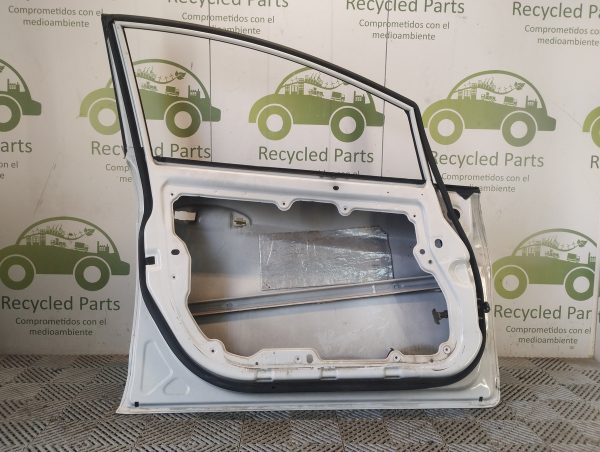 Puerta Delantera Izquierda Ford Fiesta Kd (06239223)