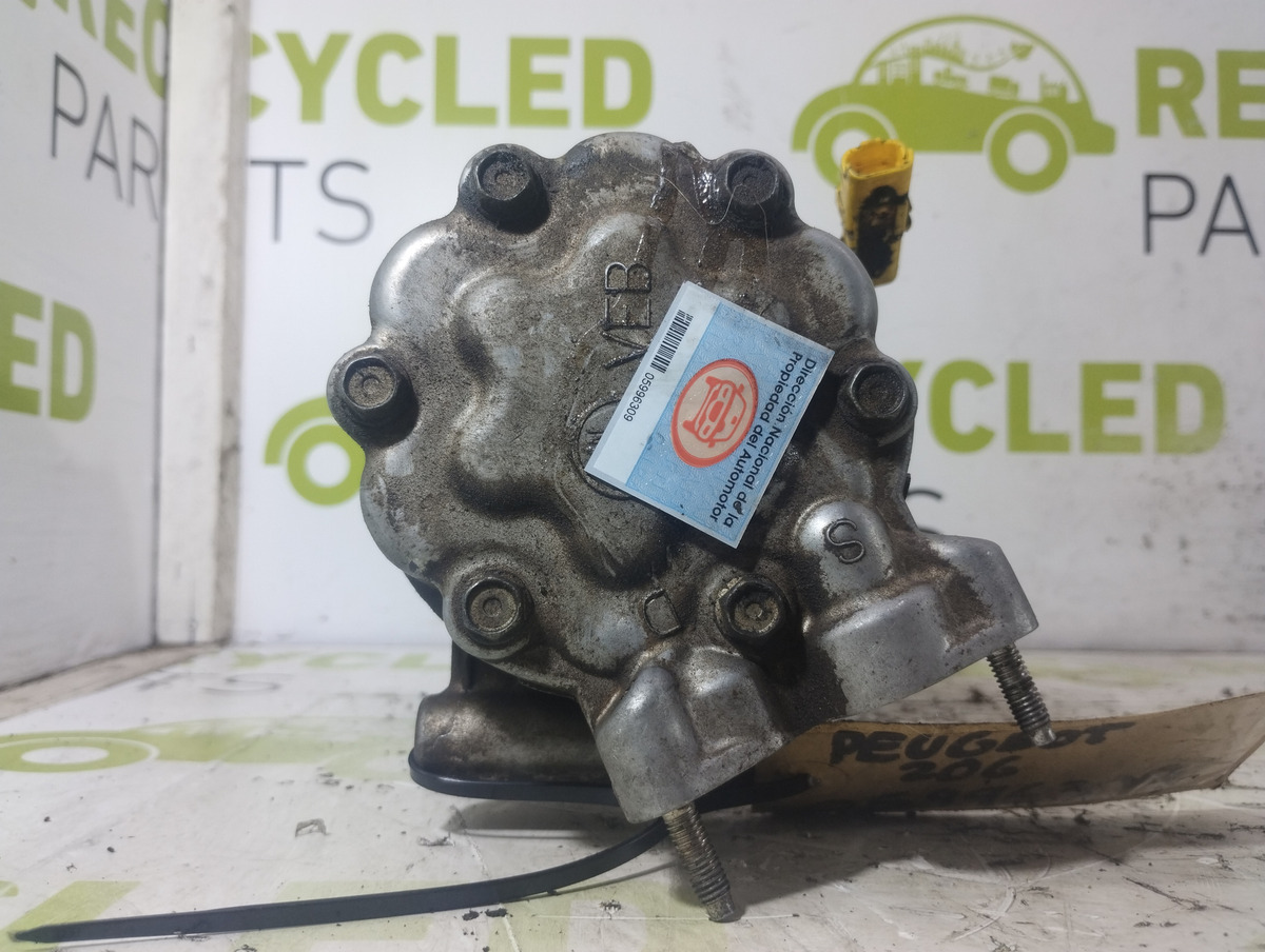 Compresor De A/a Peugeot 206 1.4 (05996309)