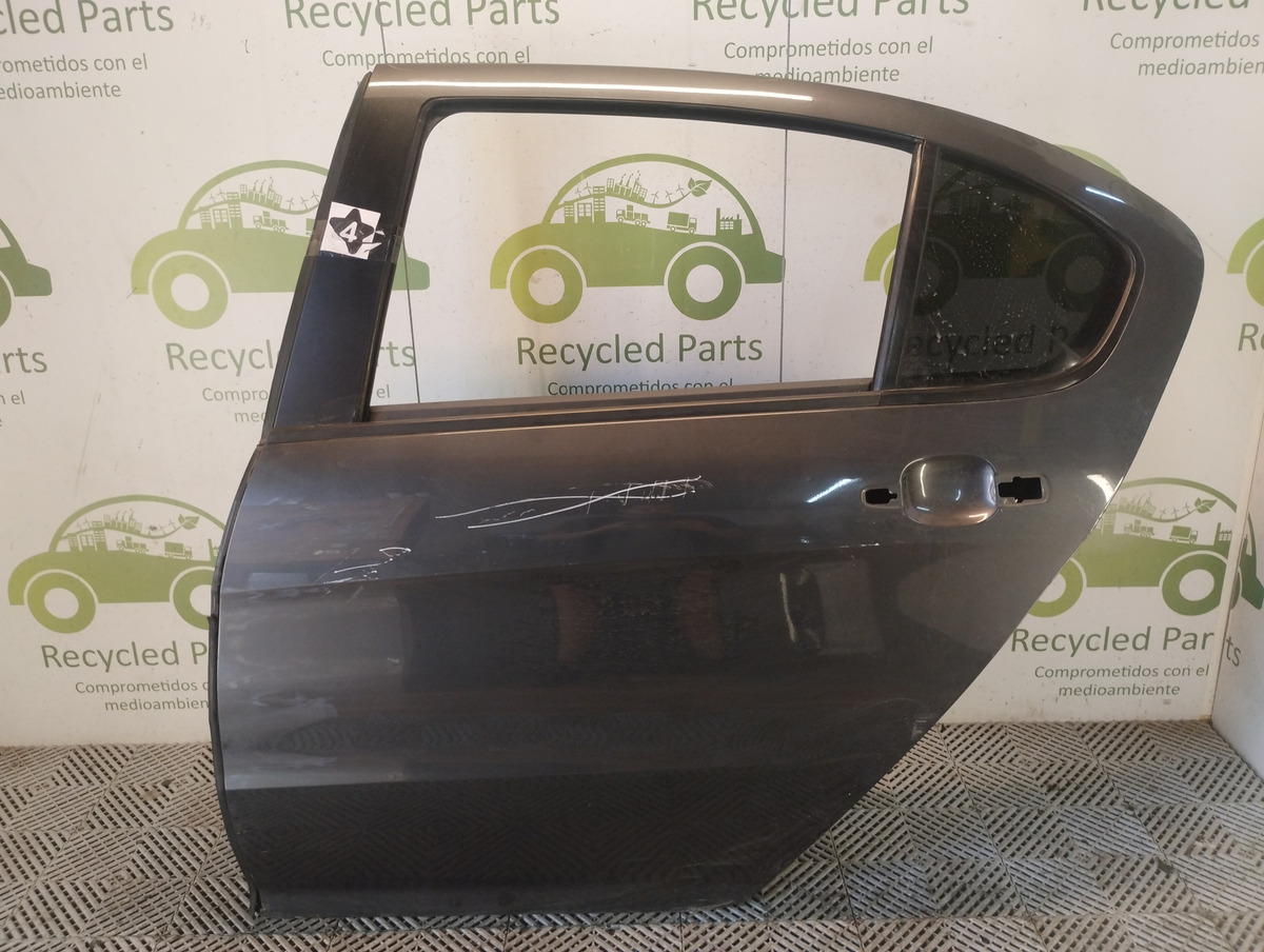 Puerta Trasera Izquierda Peugeot 408 (06992451)