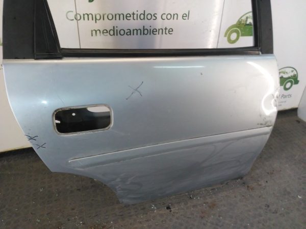 Puerta Trasera Derecha Chevrolet Corsa (04624751) Lp